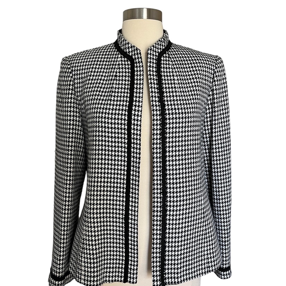 Studio I Black and White Houndstooth Blazer